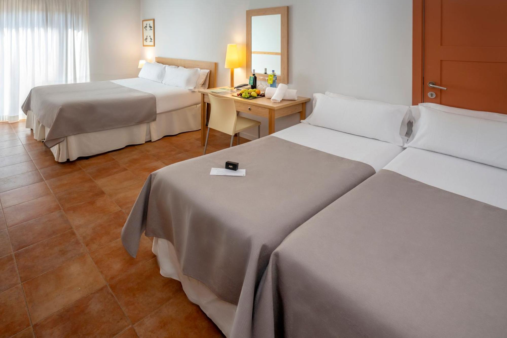 Hotel & Resort Vilar Rural D'Arnes By Serhs Hotels Sant Carlos de la Ràpita Quarto foto